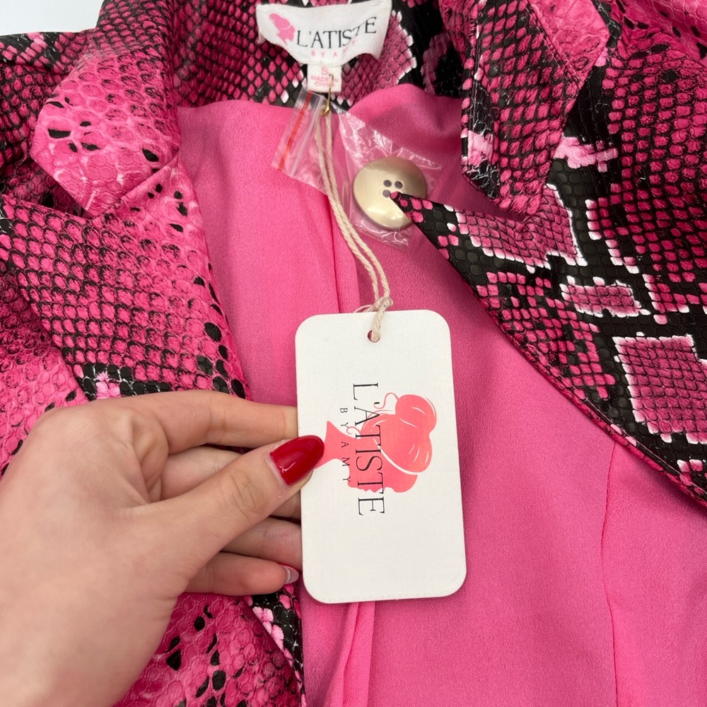 L'ATISTE Hot Pink Snake Print Crop Blazer & Mini Skirt Set - Picture 12 of 13